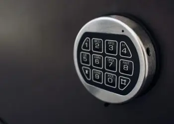 Digital and Analogue safe locksmith